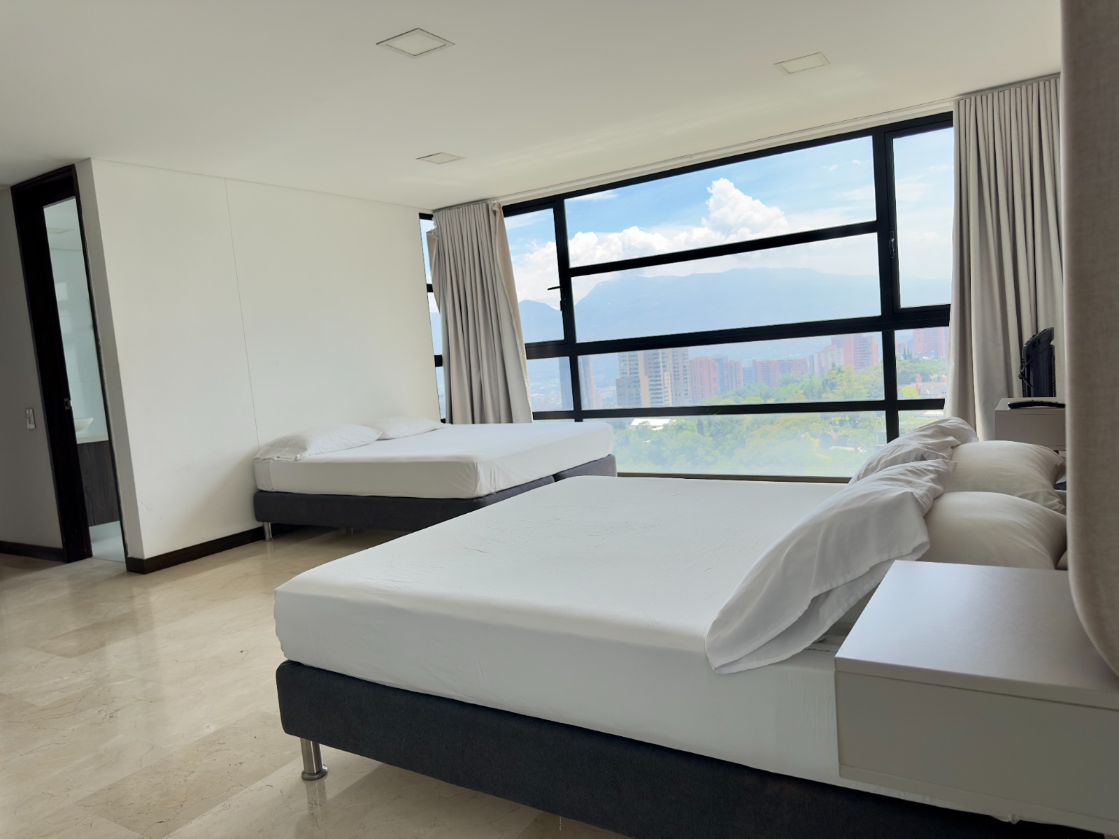 Sala Apartamento Categoría C — CH Elite Group Medellín